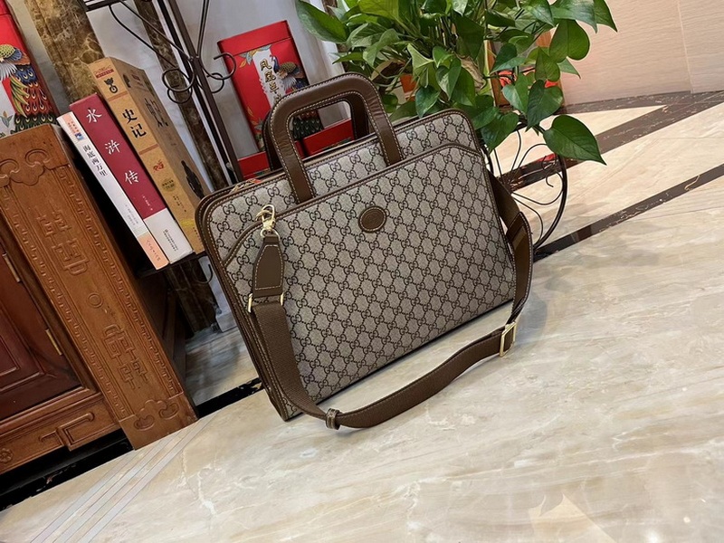 Gucci Handbags 62